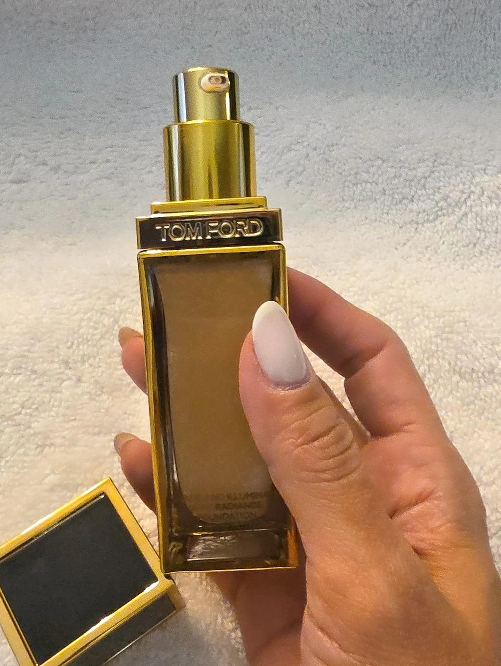 Tom Ford Shade And Illuminate Soft Radiance Foundation Sépia 7.2